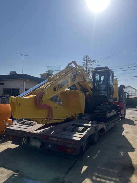 BB8EDE4C A915 43C3 99A5 64585005E16D